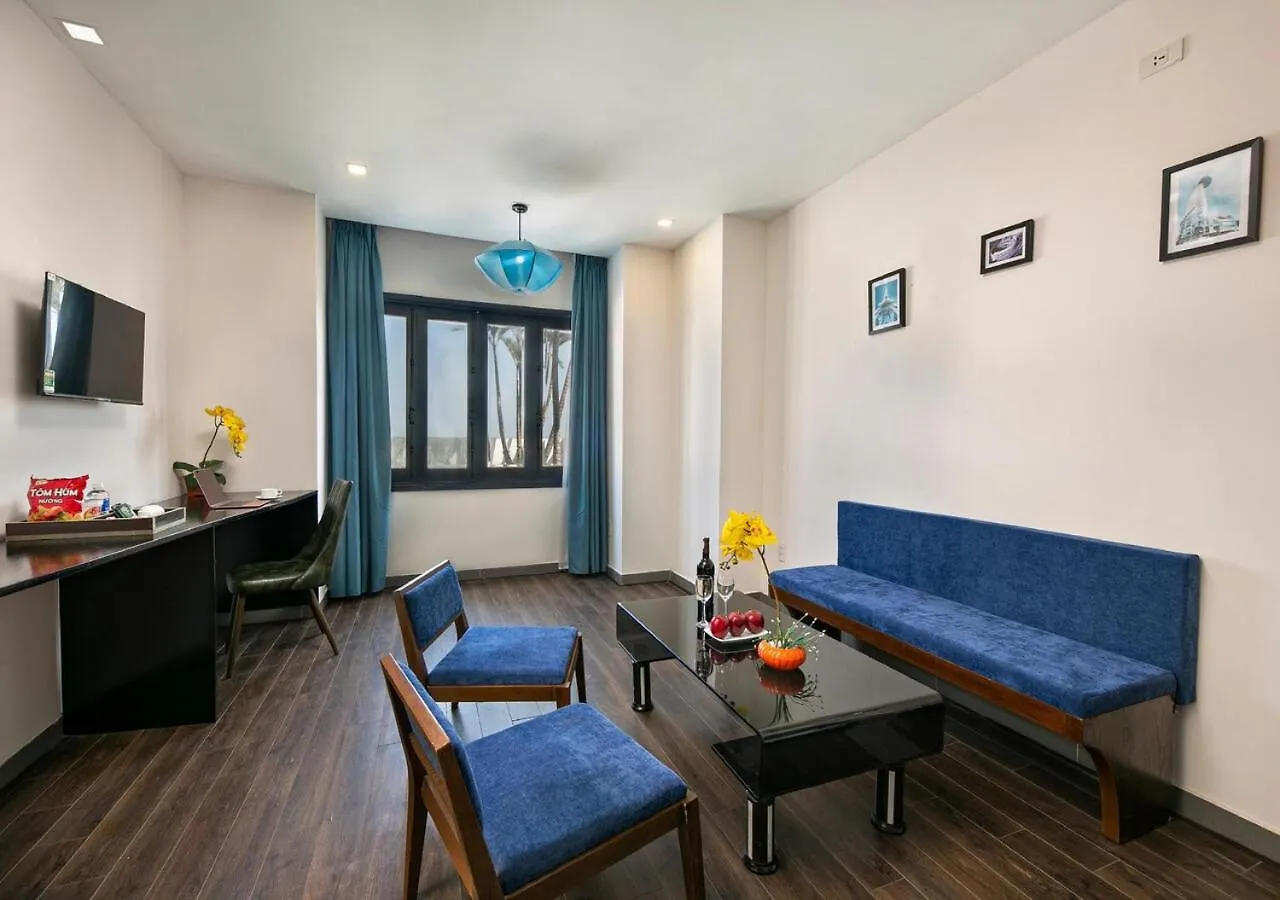 L'Emore Hotel Da Nang 4*,